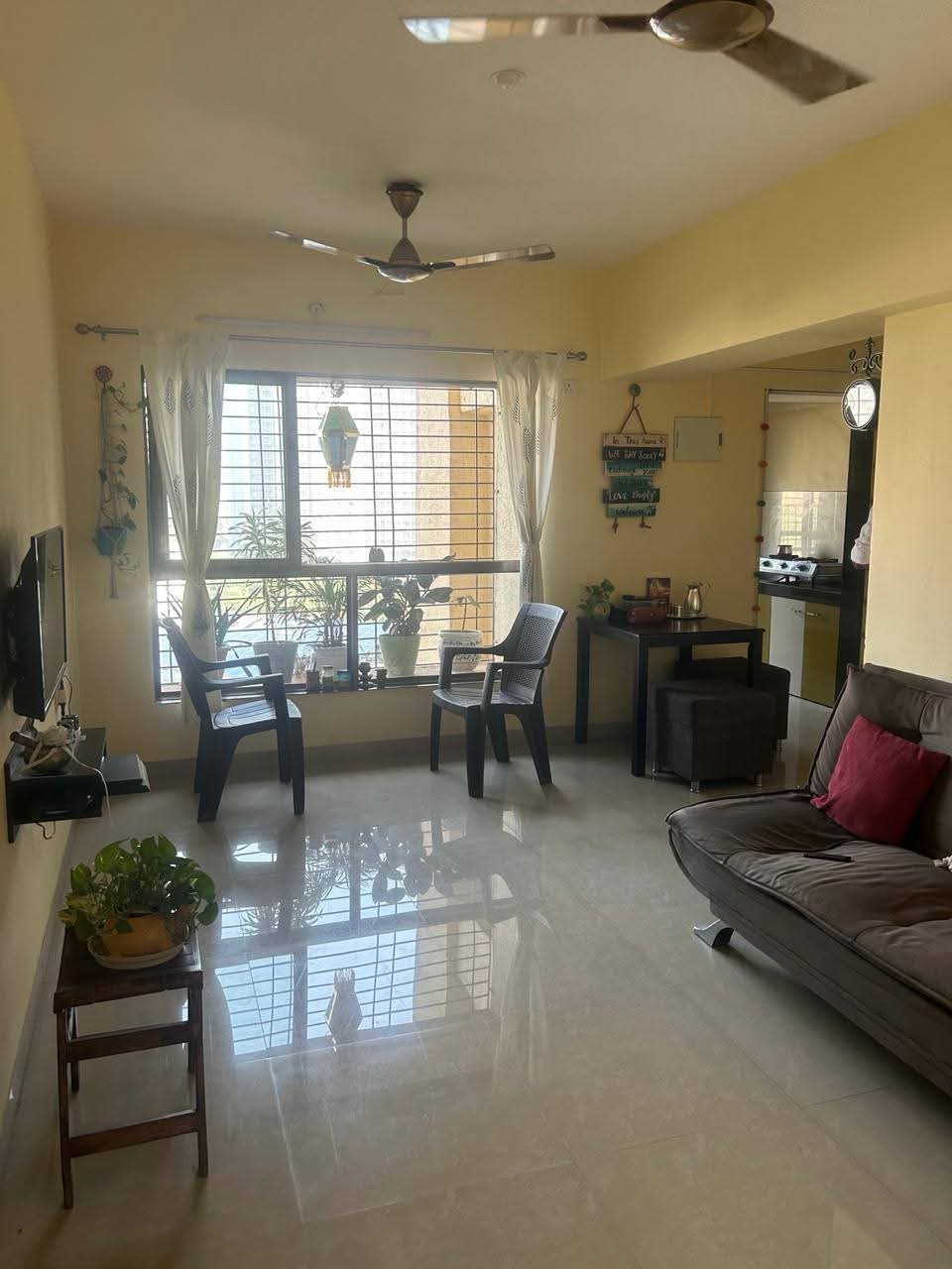 1 BHK + Pooja Room 600 Sq.Ft. Apartment in Kaveri CHS Gawand Baug