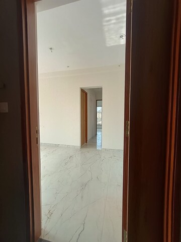 Room in 2 BHK Apartment at Rite Skyluxe, Chembur – for Rent