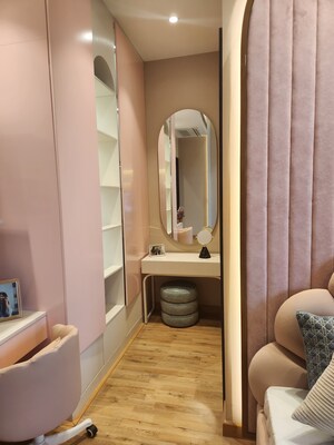 Furnished Amenities in 3.5 BHK Apartment at Smart World The Edition, Sector 66 – for Sale