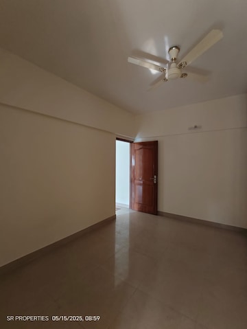 Room in 2 BHK Apartment at Mangam Elite Apartment, Hsr Layout – for Rent