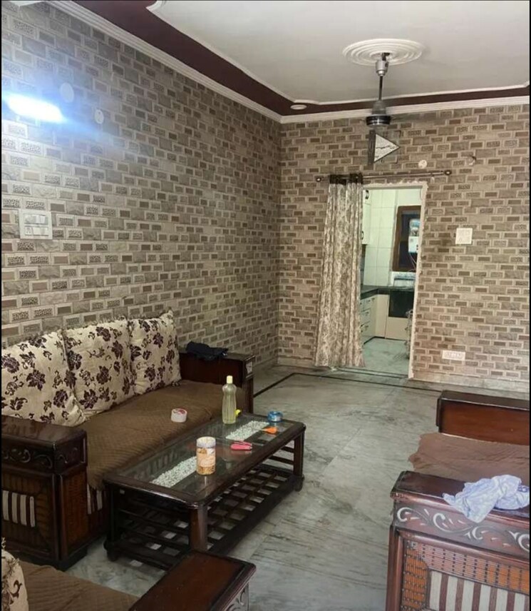 Living Room, sector 45 3 Bedroom 1000 Sq.Ft. Builder Floor In Sector 45 Chandigarh 8662056