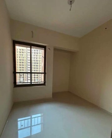 Room in 2 BHK Apartment at Rustomjee Avenue L1, Virar West – for Rent