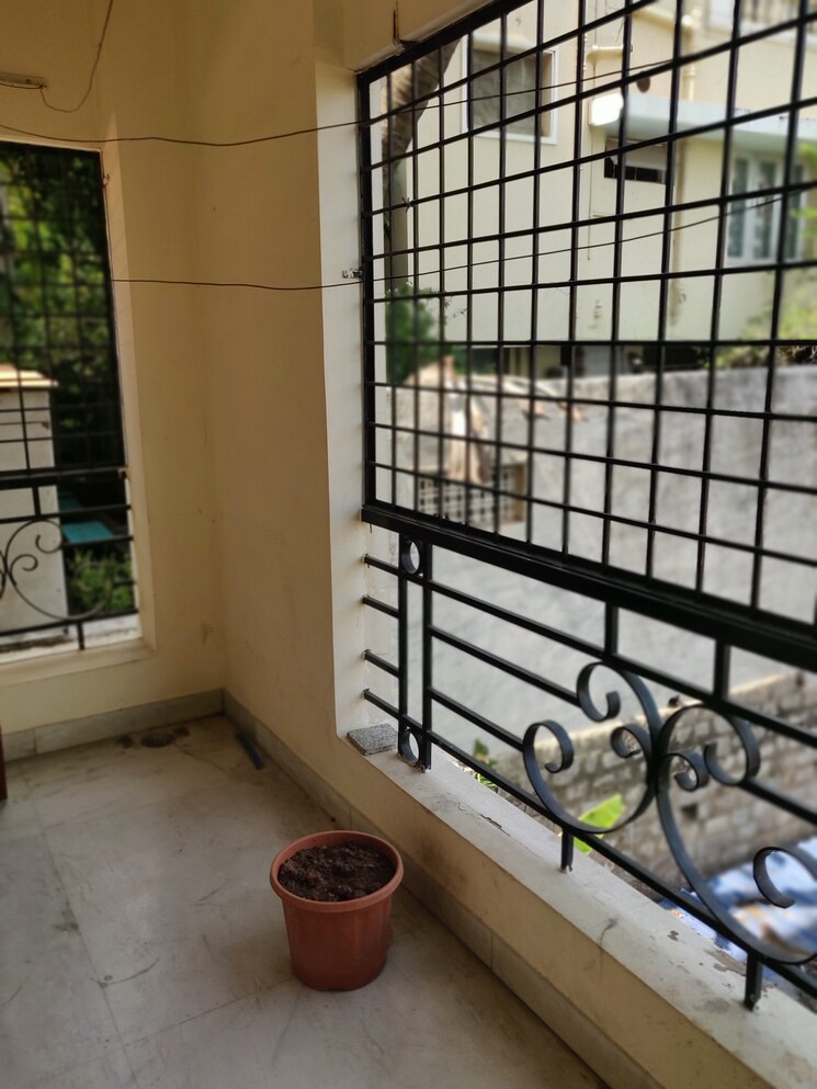 Balcony, sv-mansion-banjara-hills 3 Bedroom 1700 Sq.Ft. Apartment In Banjara Hills Hyderabad 8662093