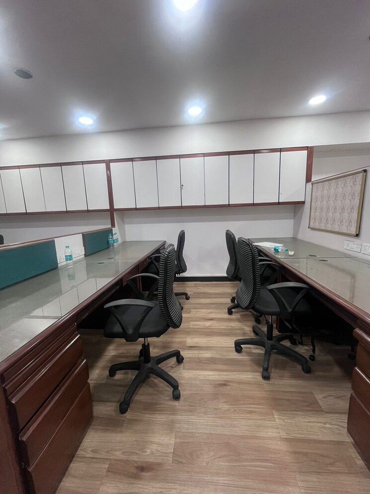 Common Area, remi-bizcourt Commercial Office Space 650 Sq.Ft. In Andheri West Mumbai 8662166