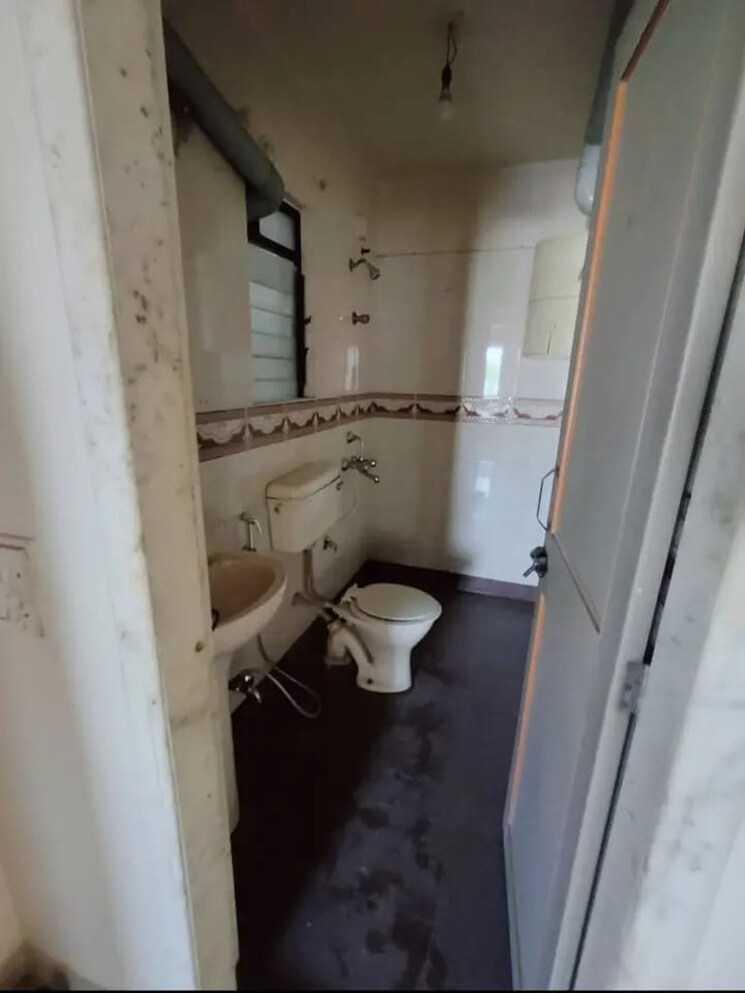 Bathroom, sunshree-c2 2 Bedroom 840 Sq.Ft. Apartment In Nibm Pune 8662180