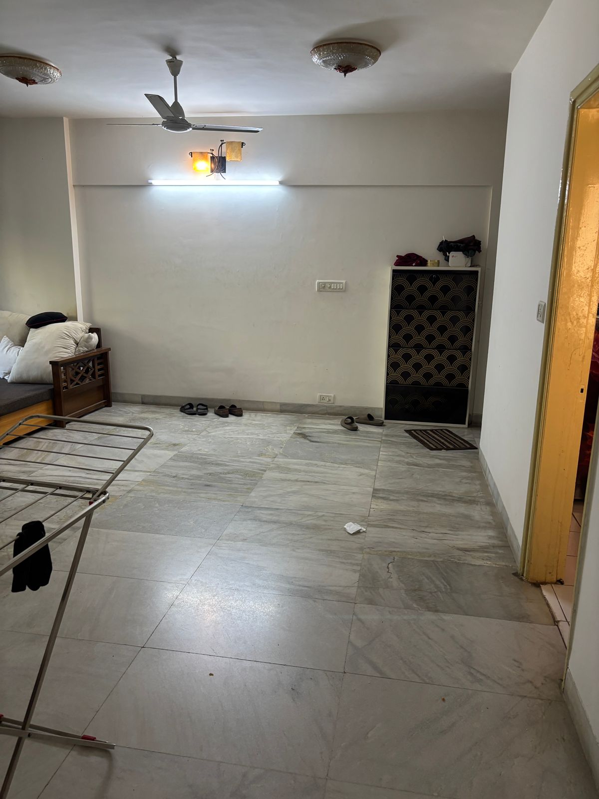 1 BHK Apartment For Rent in Hiranandani Gardens Canna