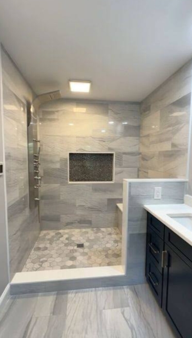 Bathroom, malviya nagar 3 Bedroom 1100 Sq.Ft. Builder Floor In Malviya Nagar Delhi 8662211