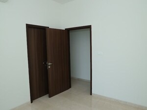 Room in 2 BHK Apartment at Piramal Aranya, Byculla – for Sale