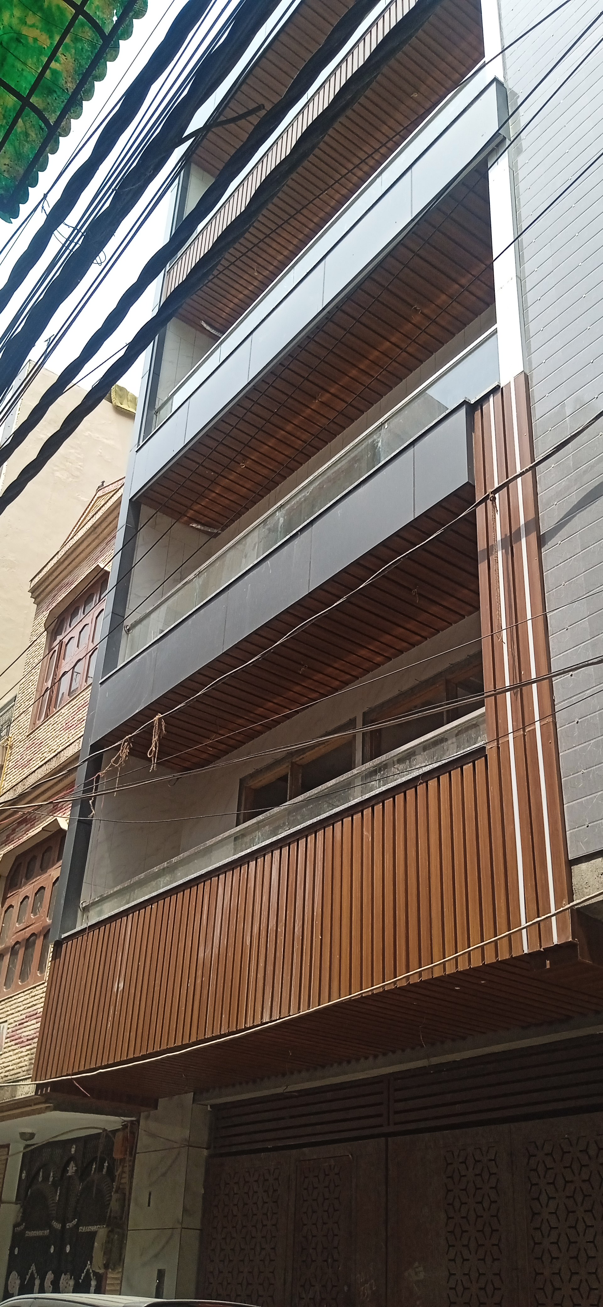 4 BHK + Pooja Room,Servant Room,Study Room,Extra Room Builder Floor For Sale in 1-2-3-4 Bhk Flats Palam 