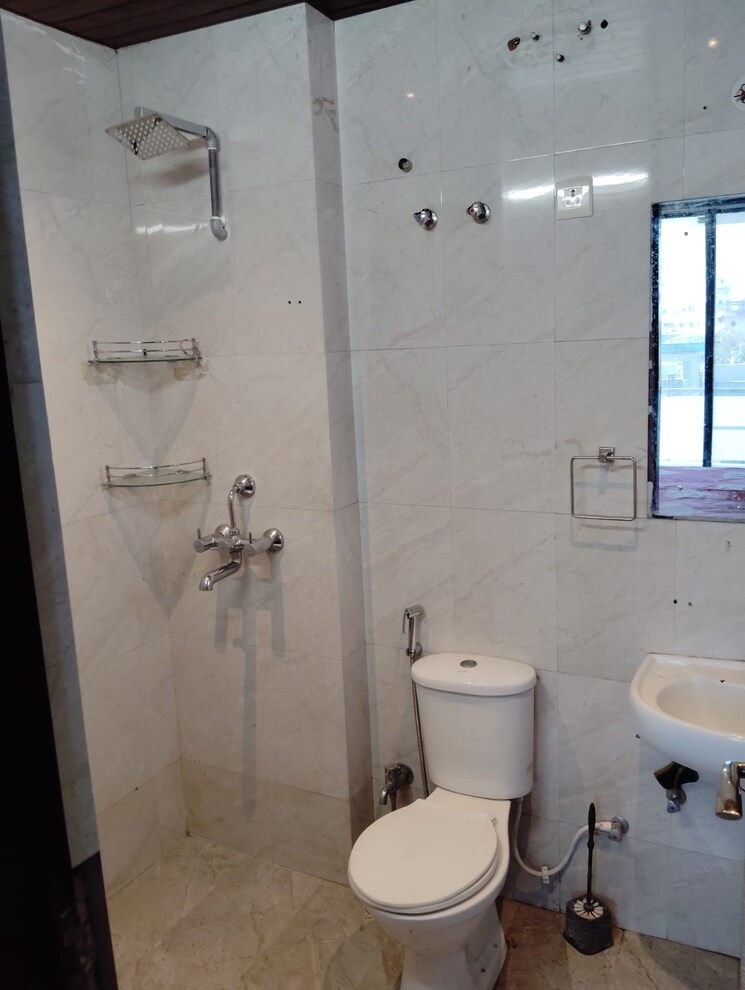 Bathroom, aastha-imperial 3 Bedroom 1905 Sq.Ft. Apartment In Raj Bhavan Road Jaipur 8662309