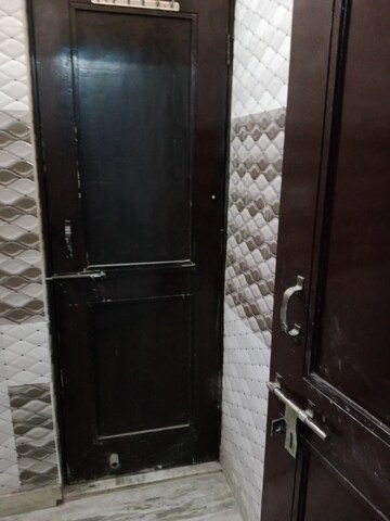 Furnished Amenities in 2.5 BHK Independent House at Sector 18 – for Rent