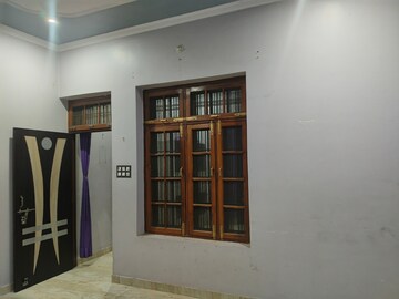 Room in 3 BHK Independent House at Gomti Nagar – for Rent