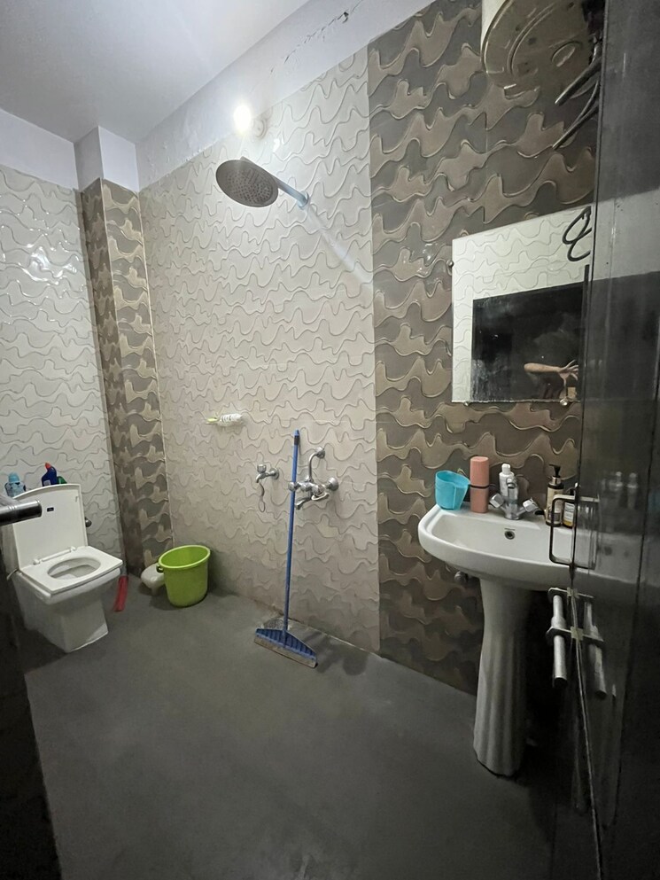 Bathroom, gomti nagar 3 Bedroom 1955 Sq.Ft. Independent House In Gomti Nagar Lucknow 8662341