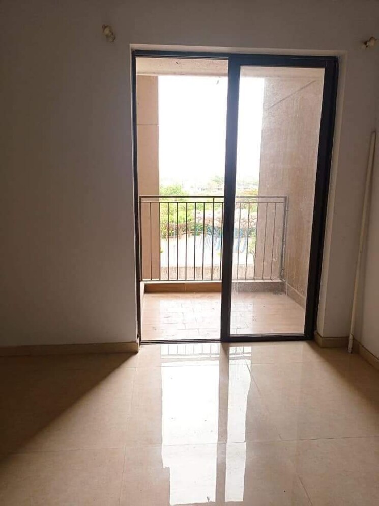 Balcony, lodha-palava-city-lakeshore-greens 1 Bedroom 505 Sq.Ft. Apartment In Dombivli East Thane 8662343