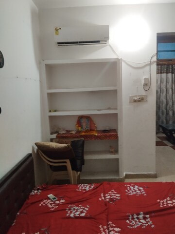 Kitchen in 1.5 BHK Independent House at Gomti Nagar – for Rent