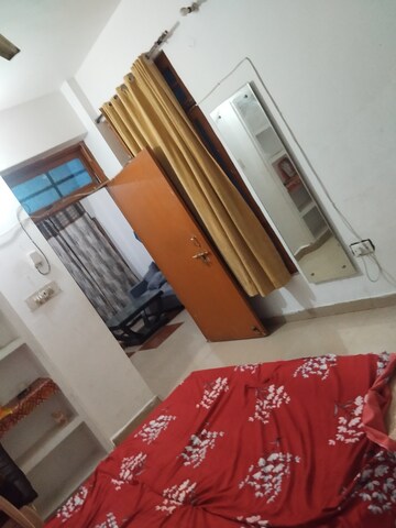 Furnished Amenities in 1.5 BHK Independent House at Gomti Nagar – for Rent