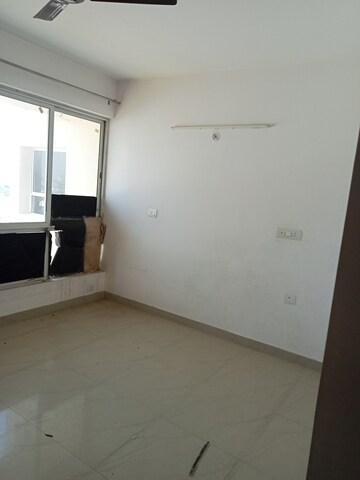 Room in 2 BHK Apartment at BBD Green City, Gomti Nagar – for Rent