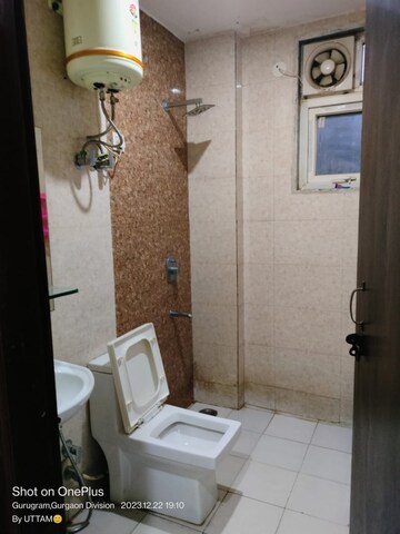Bathroom in 1 RK Builder Floor at RWA Residential Society, Sector 40 – for Rent