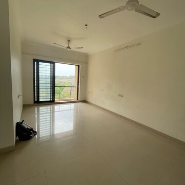 Room in 2 BHK Apartment at K Raheja Heights, Sankalp Colony – for Rent