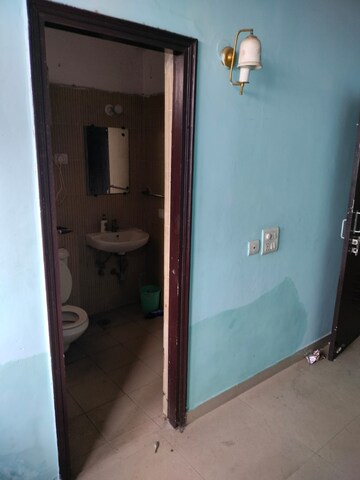 Attached Bathroom in 1 BHK Builder Floor at Sector 73 – for Sale