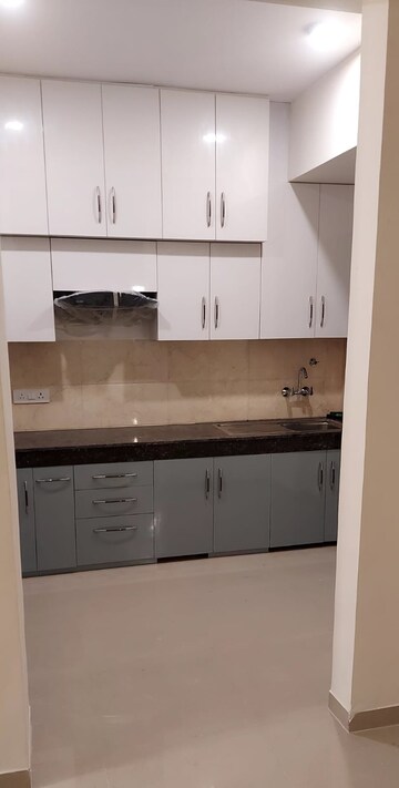 Kitchen in 3.5 BHK Apartment at Rishita Manhattan, Gomti Nagar – for Rent