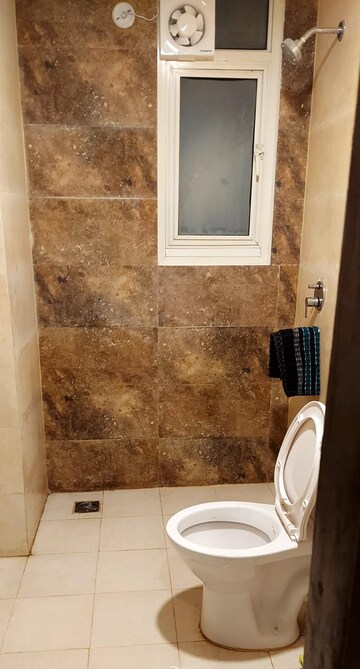 Furnished Amenities in 3.5 BHK Apartment at Rishita Manhattan, Gomti Nagar – for Rent