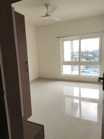 Room in 3 BHK Apartment at Advaitha Aksha, Koramangala – for Rent