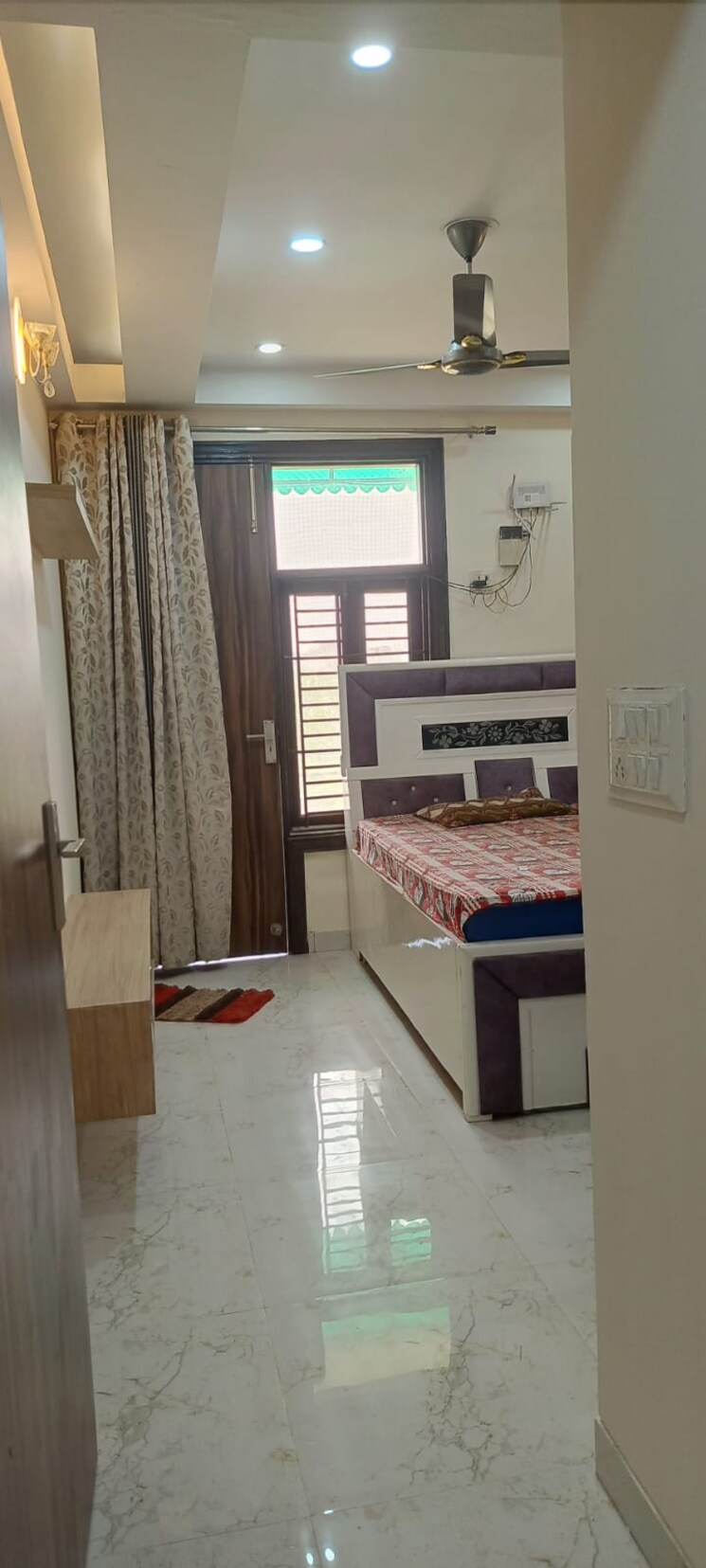 Kitchen, uttam nagar west 3 Bedroom 950 Sq.Ft. Builder Floor In Uttam Nagar West Delhi 8662620