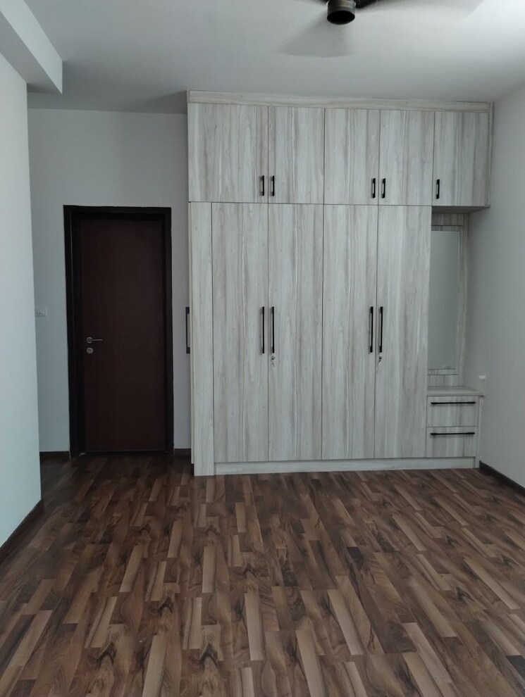 Room, l-t-raintree-boulevard 3 Bedroom 1935 Sq.Ft. Apartment In Hebbal Bangalore 8662732