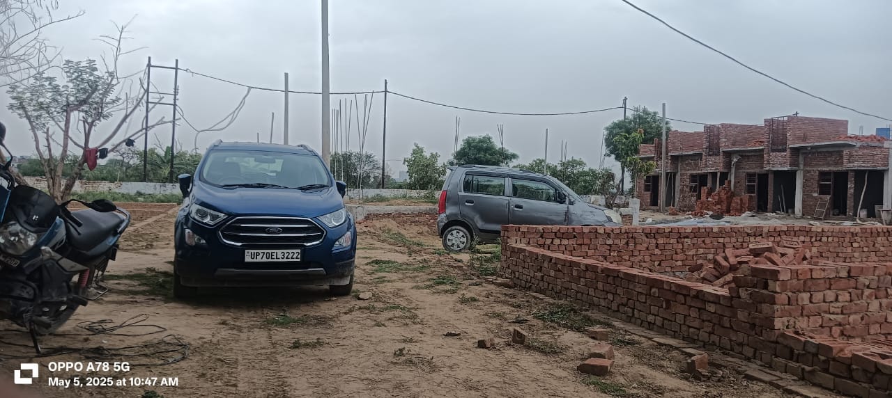 Plot For Sale in Anand Niketan