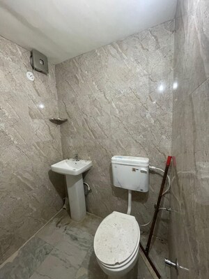 Bathroom in 3 BHK Apartment at Bestech Park View City 2, Sector 49 – for Sale