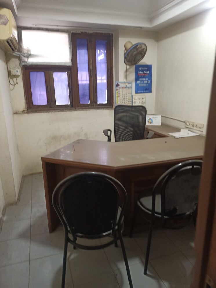 Team Area, paradise-tower-naupada Commercial Office Space 250 Sq.Ft. In Naupada Thane 8662757