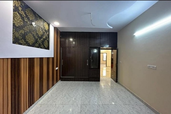 3 BHK + Pooja Room Apartment For Rent in Sector 21