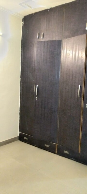 Furnished Amenities in 2 BHK Builder Floor at Mehrauli – for Rent
