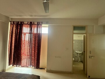 2 BHK Apartment For Rent in Signature The Serenas, Sohna Sector 36