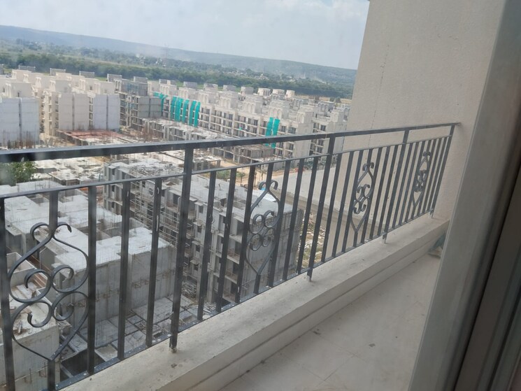 Balcony, signature-the-serenas 2 Bedroom 614 Sq.Ft. Apartment In Sohna Sector 36 Gurgaon 8662824