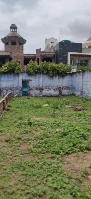  Plot For Sale in Sector 53