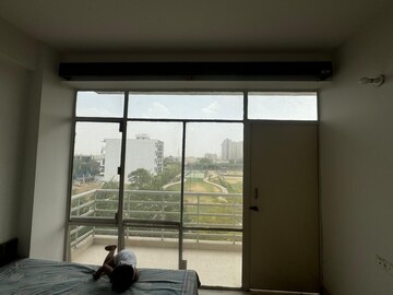 Room in 2 BHK Apartment at Signature The Serenas, Sohna Sector 36 – for Rent