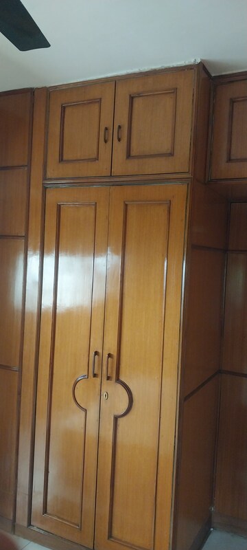 Furnished Amenities in 2.5 BHK Apartment at Basavanagudi – for Rent