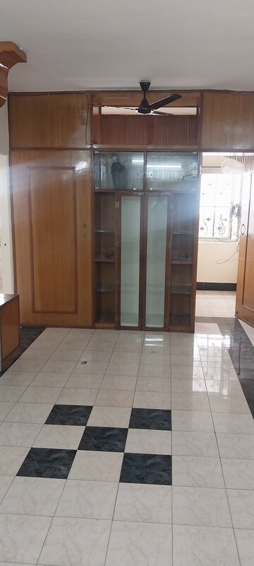 Room in 2.5 BHK Apartment at Basavanagudi – for Rent