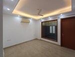 3 BHK + Study Room 204 Sq.Yd. Builder Floor in Sushant Lok 2