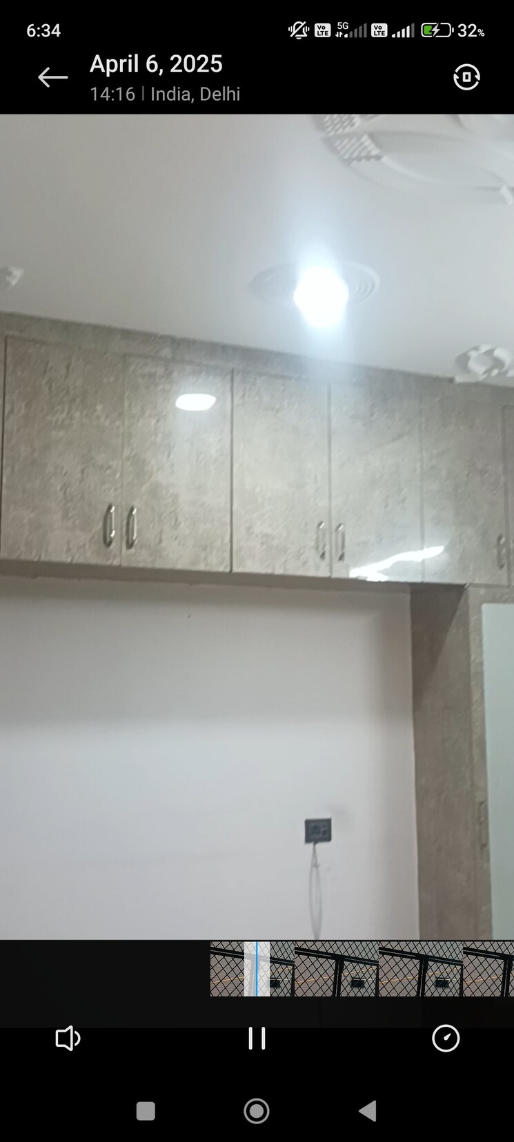 Room, tilak nagar 2.5 Bedroom 900 Sq.Ft. Builder Floor In Tilak Nagar Delhi 8663022