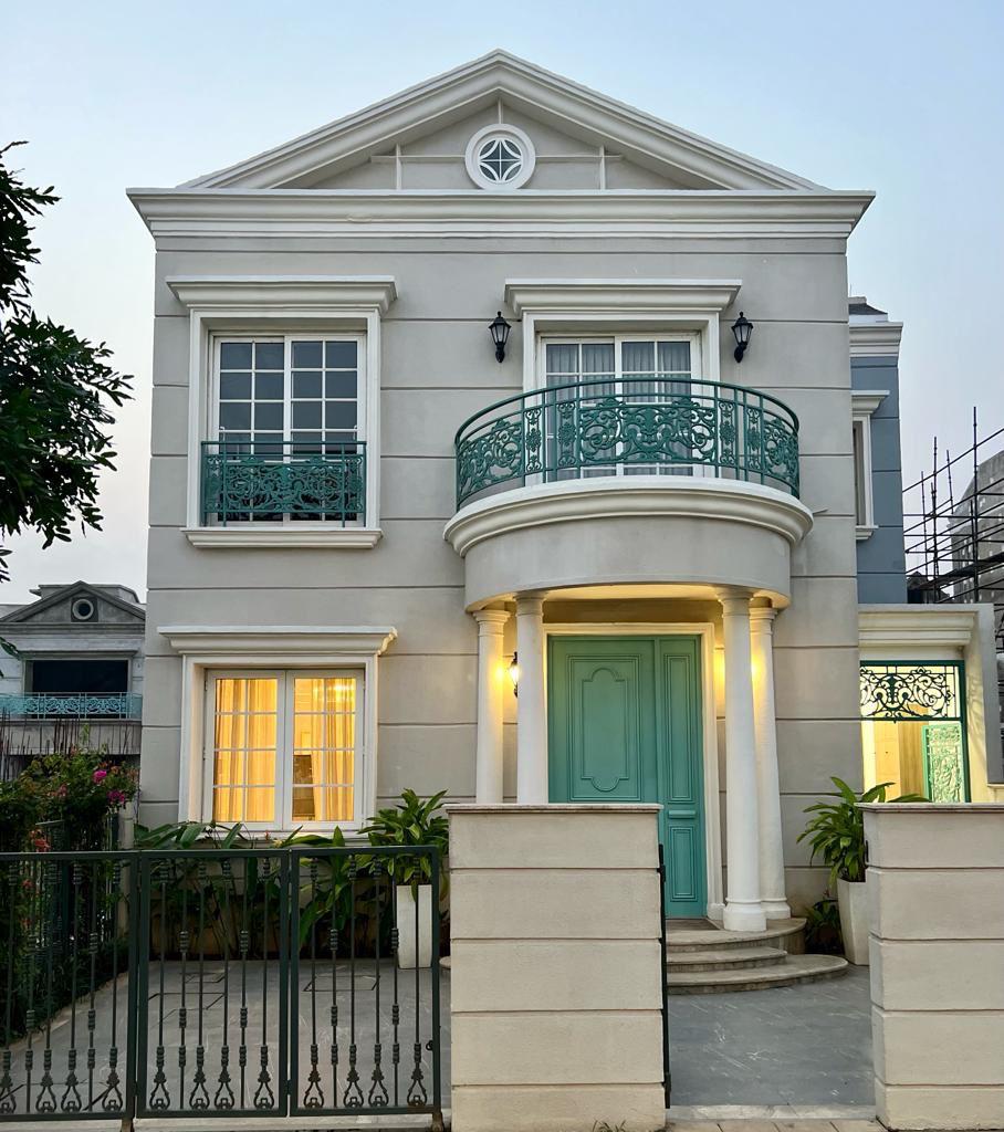 4 BHK + Pooja Room,Servant Room,Study Room,Extra Room 300 Sq.Yd. Villa in Lodha Villa Royale