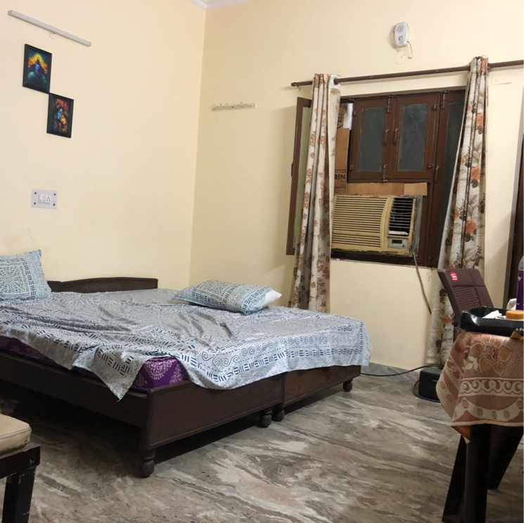 Room, sector 21 2.5 Bedroom 1200 Sq.Ft. Villa In Sector 21 Gurgaon 8663094