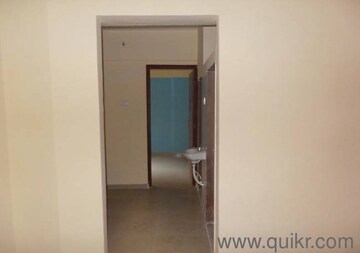 Room in 1 BHK Apartment at Rashmis Star City, Naigaon East – for Rent