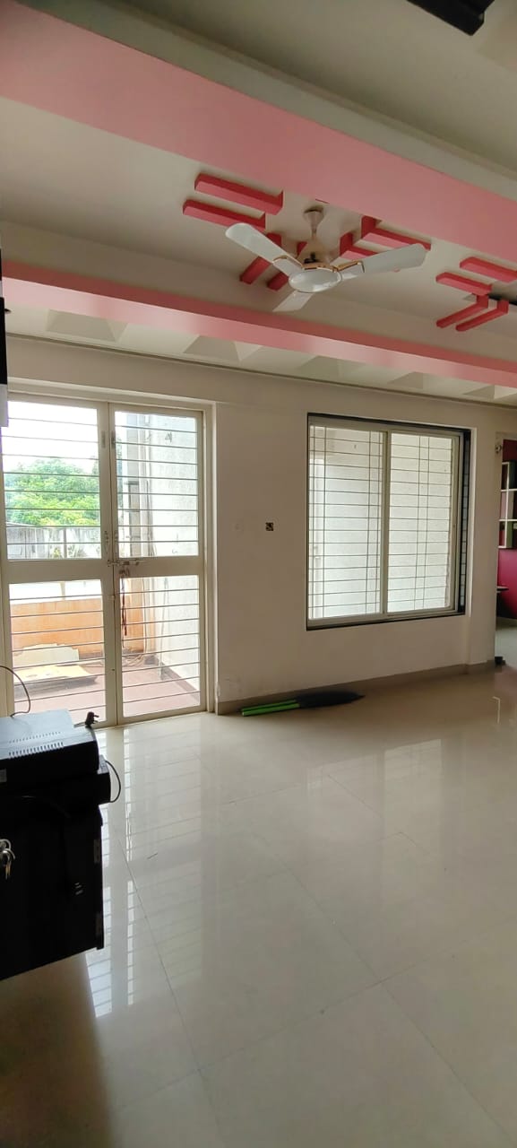 2 BHK Apartment For Rent in Mokate Tower