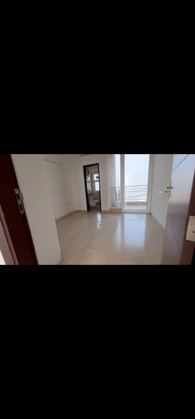 Room, puri-diplomatic-greens-phase-i 4 Bedroom 2950 Sq.Ft. Apartment In Sector 111 Gurgaon 8663141