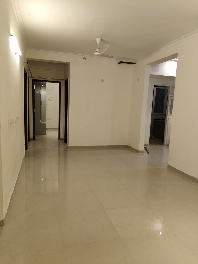 Room, gomti nagar 3.5 Bedroom 1840 Sq.Ft. Apartment In Gomti Nagar Lucknow 8663152