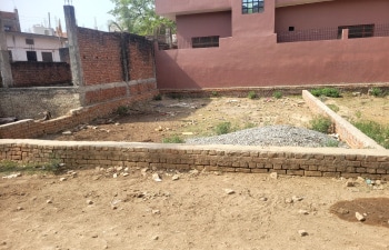Plot For Sale in Sector 63