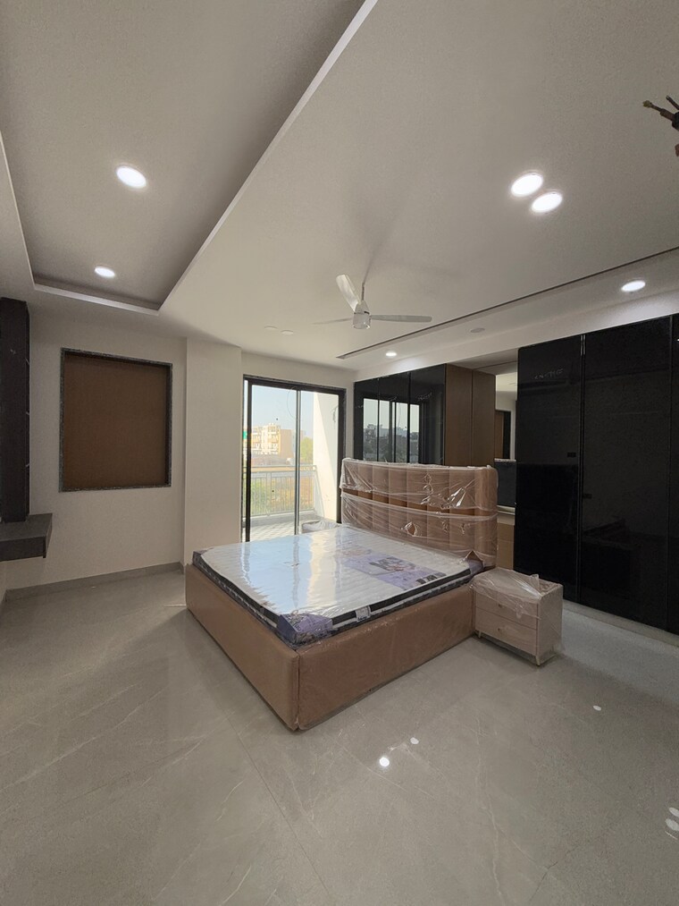 Living Room, sector 85 4 Bedroom 350 Sq.Yd. Builder Floor In Sector 85 Faridabad 8663290